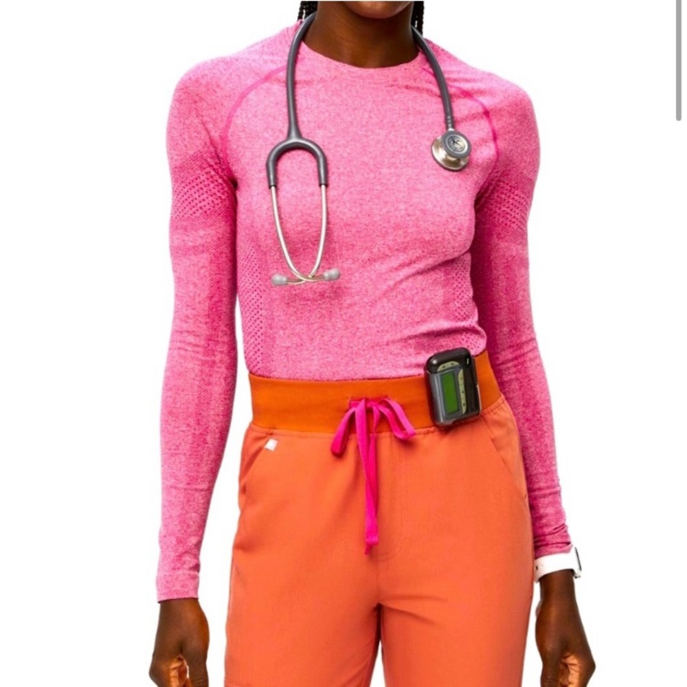 NWT FIGS Scrubs Salta Ultra Rose